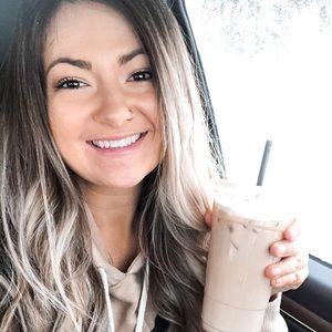 Meet your seller ✌🏼